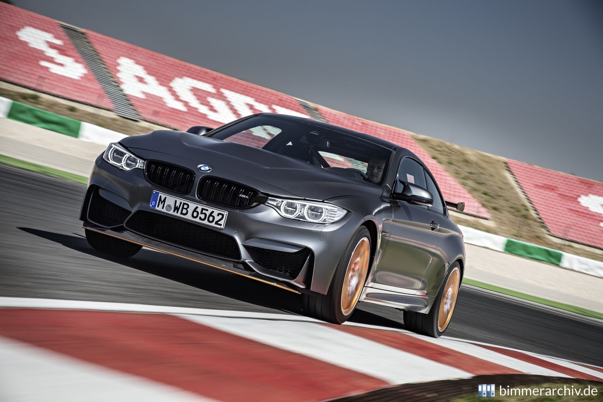 BMW M4 GTS