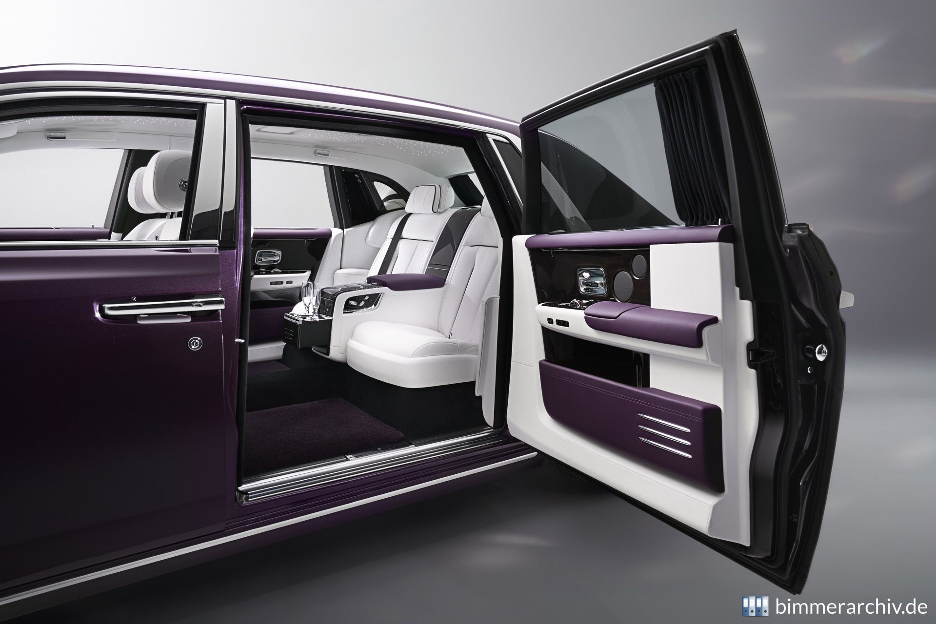 Rolls-Royce Phantom EWB