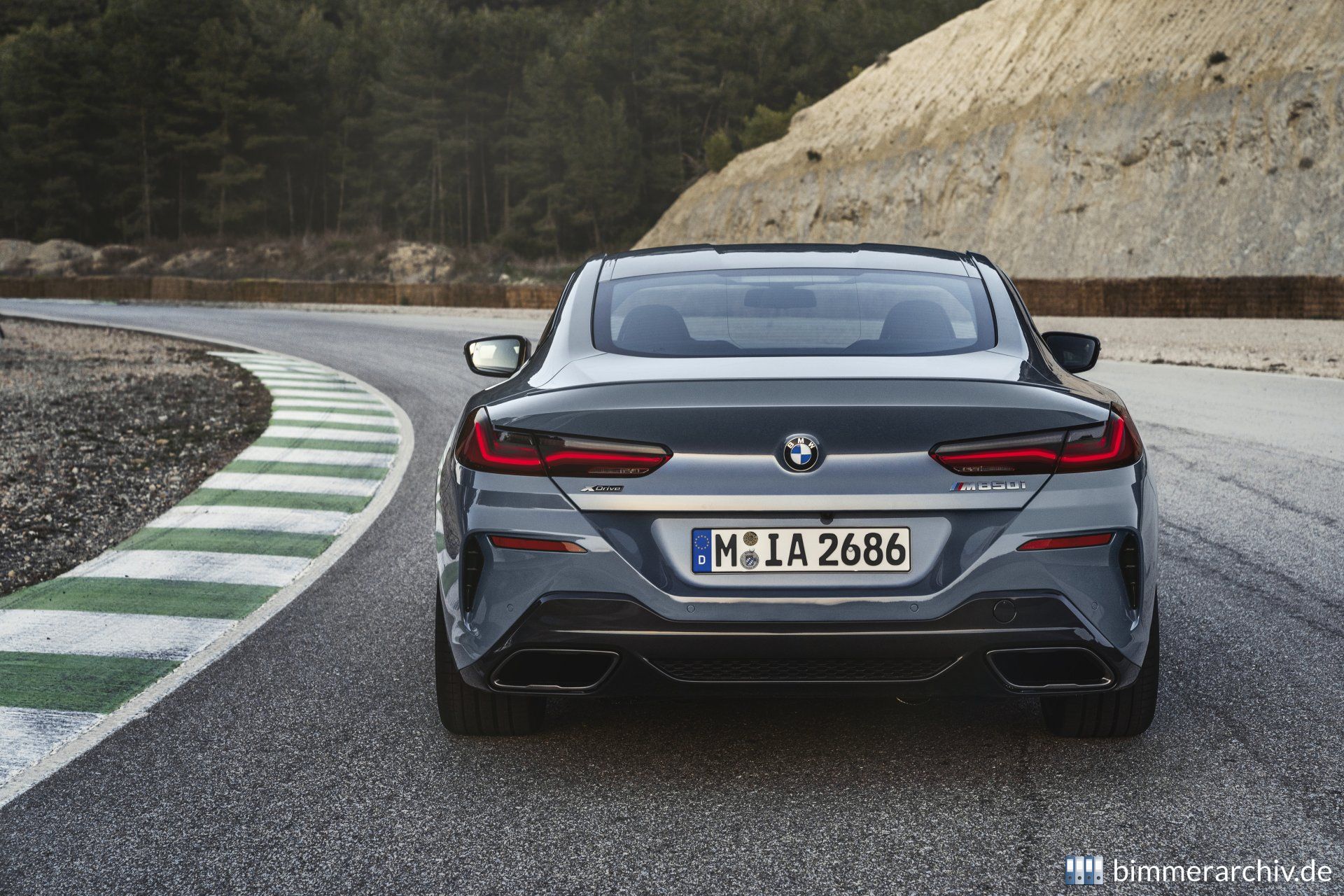 BMW M850i xDrive Coupé